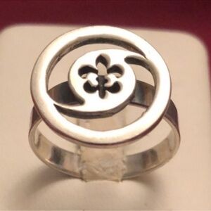 Sterling Silver Floral Cutout Circle Ring - Silver